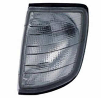 Габарит MERCEDES W124 85-95 темный